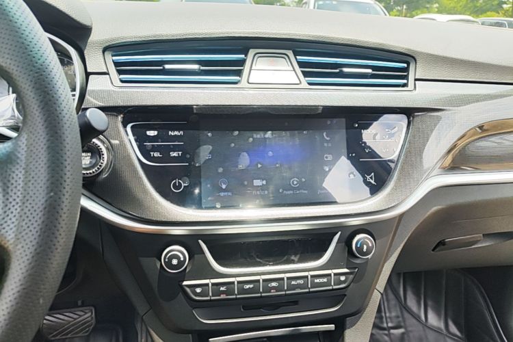 GEELY Emgrand 2017 #13 GEELY Emgrand 2017 car image #13