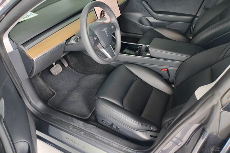 Tesla Model 3 2020 #19 Tesla Model 3 2020 car image #19