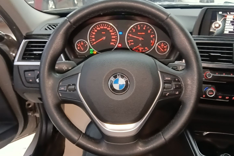 BMW 3 Series 2017 #11 BMW 3 Series 2017 car image #11