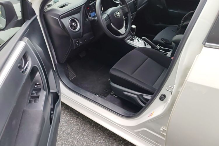 Toyota Corolla 2018 #18 Toyota Corolla 2018 car image #18