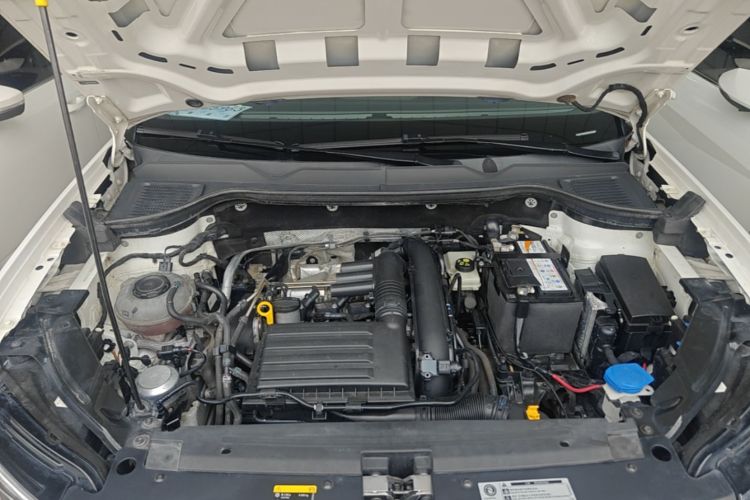 Volkswagen Tharu 2021 car image #22