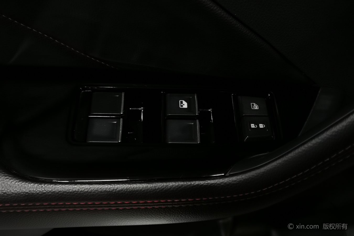 2023 car image #9