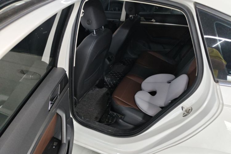 Volkswagen Lavida 2019 #19 Volkswagen Lavida 2019 car image #19