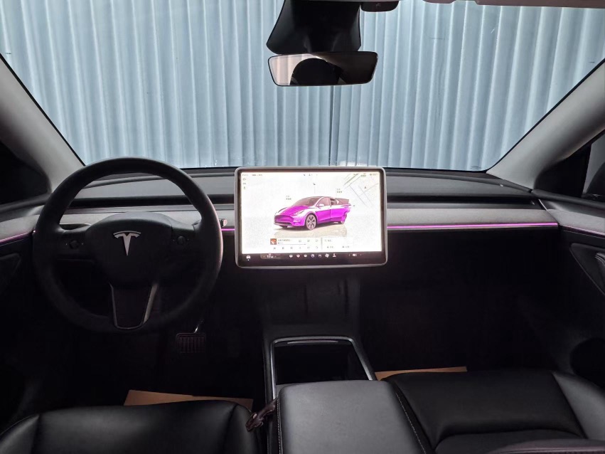 Tesla Model Y 2024 #4 Tesla Model Y 2024 car image #4