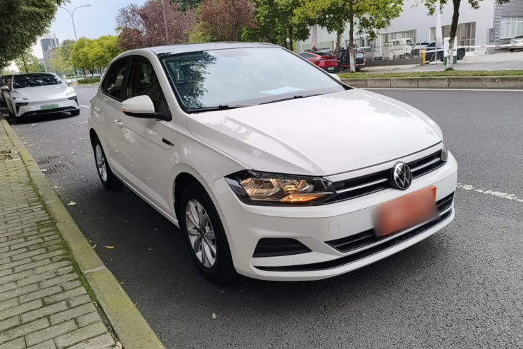 Volkswagen Polo 2022 car image #4