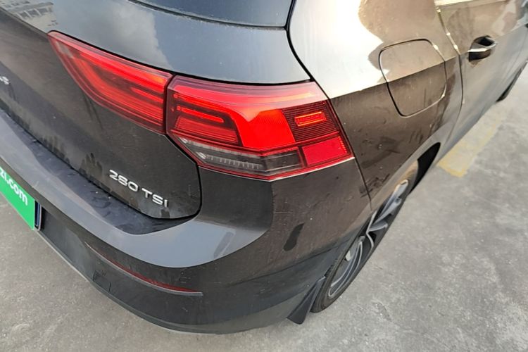 Volkswagen Golf 2022 car image #8