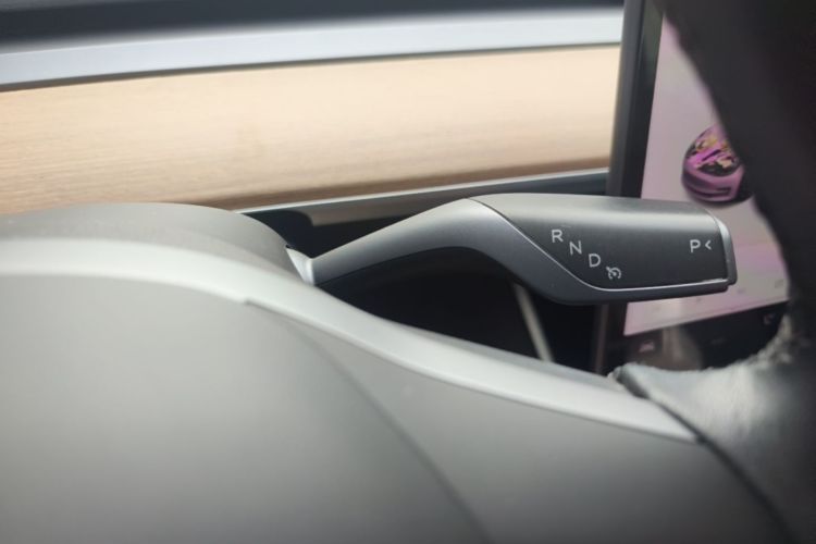 Tesla Model 3 2019 car image #14