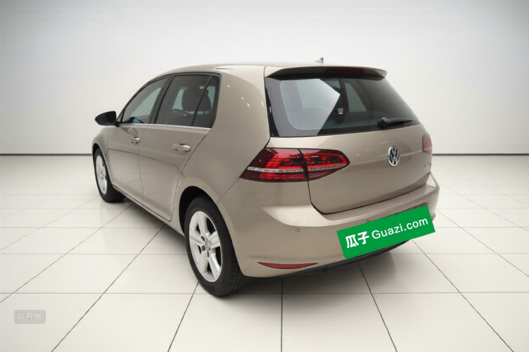 Volkswagen Golf 2017 car image #5