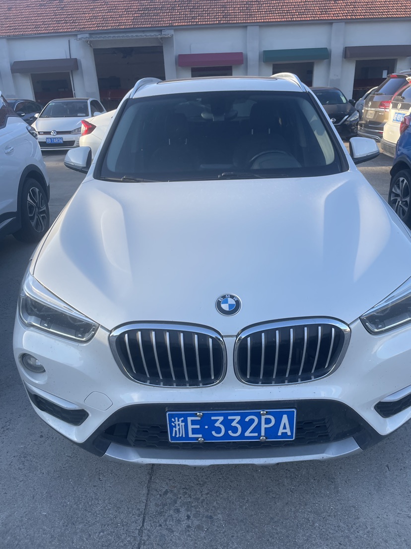BMW X1 2017 BMW X1 2017 car image