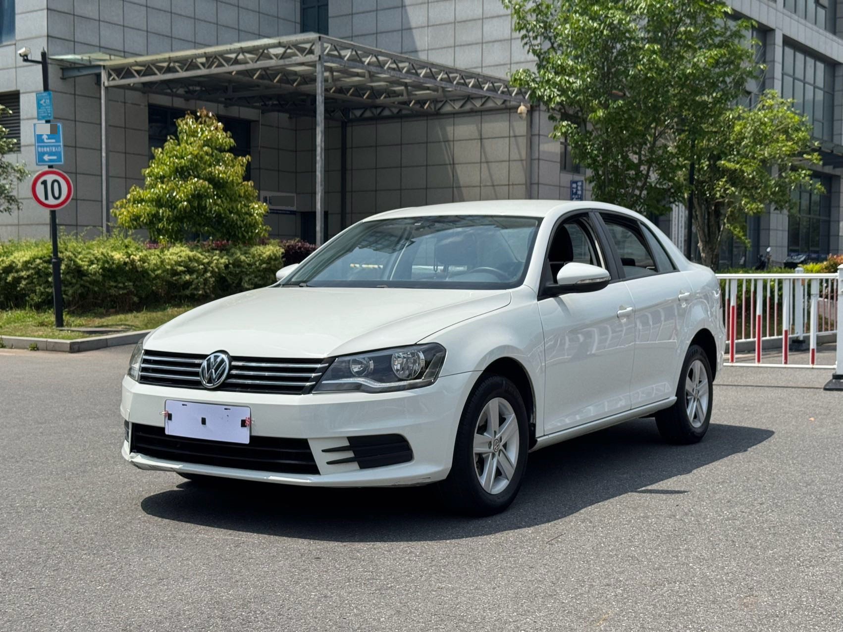 Volkswagen Bora 2015 Volkswagen Bora 2015 car image