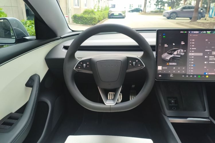 Tesla Model 3 2024 #15 Tesla Model 3 2024 car image #15