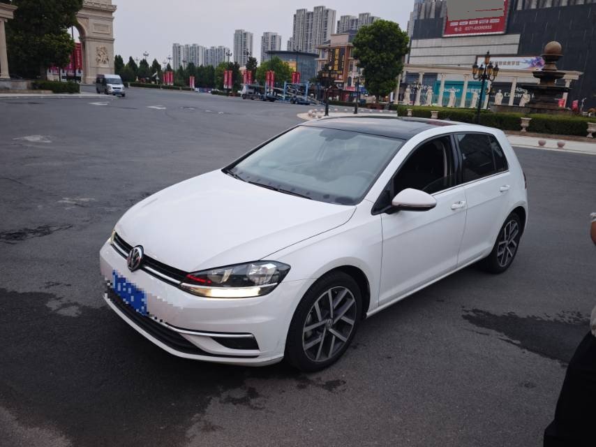 2020 2020 car image