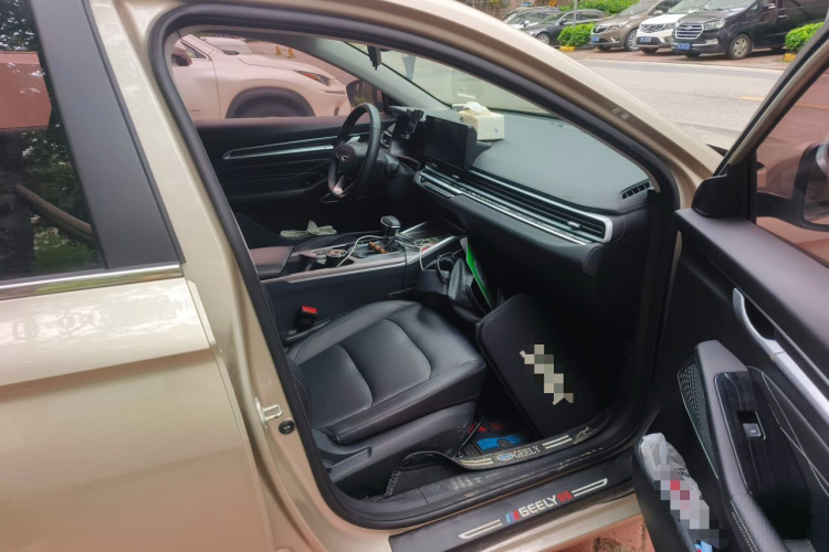 GEELY Emgrand 2022 #24 GEELY Emgrand 2022 car image #24