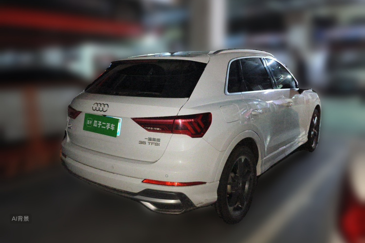 Audi Q3 2020 car image #7