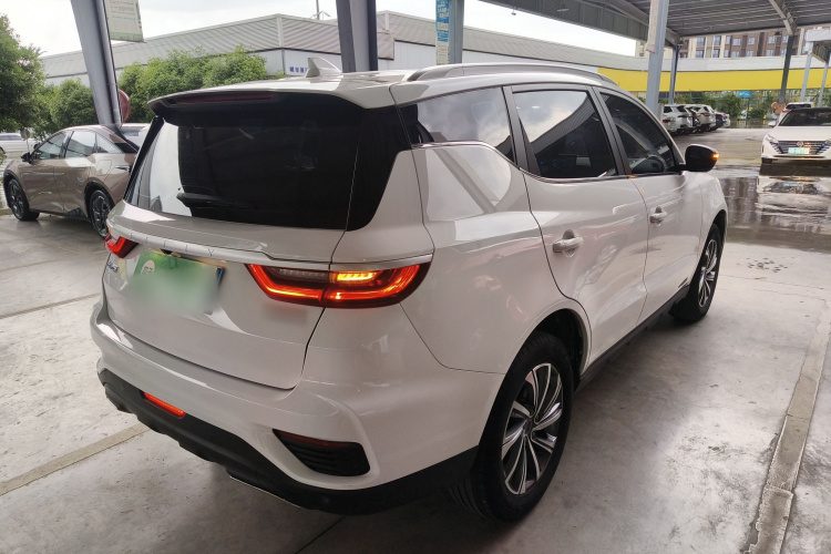 GEELY Vision X6 2020 immagine di auto #7