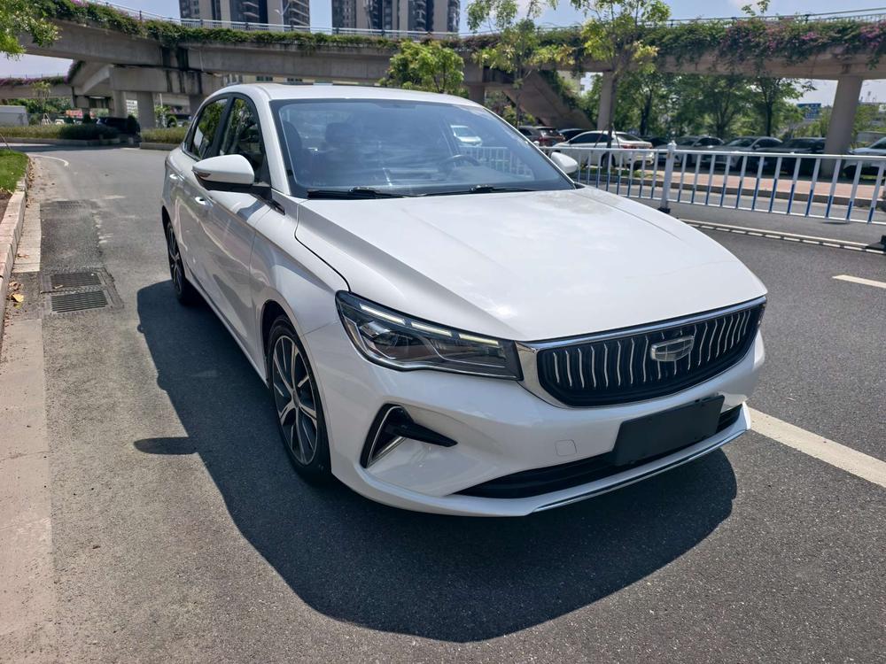 GEELY Emgrand 2022 car image #3
