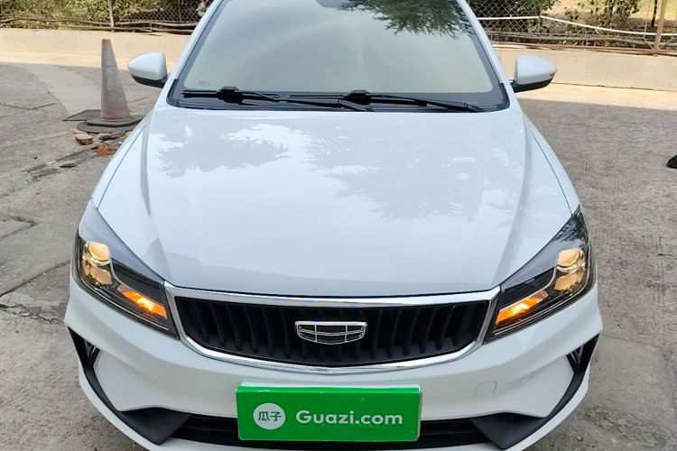 GEELY Emgrand 2021 car image #3