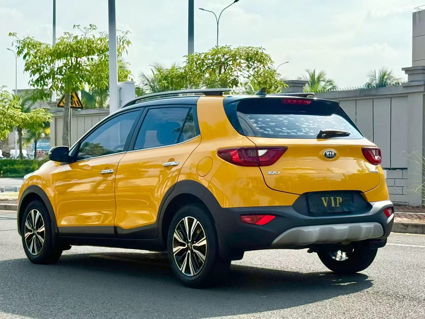 Kia KX1 2021 car image #7