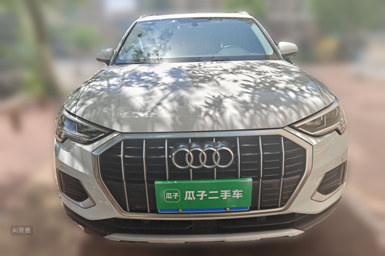 Audi Q3 2020 car image #3