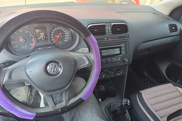 Volkswagen Polo 2016 immagine di auto #10