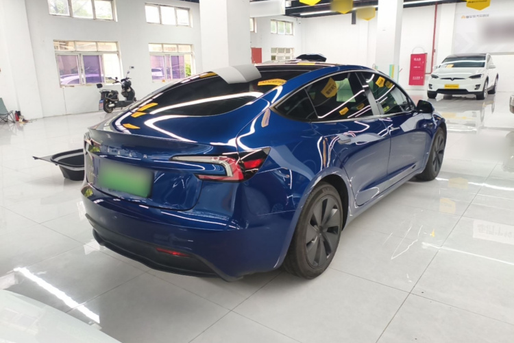 Tesla Model 3 2024 #7 Tesla Model 3 2024 car image #7