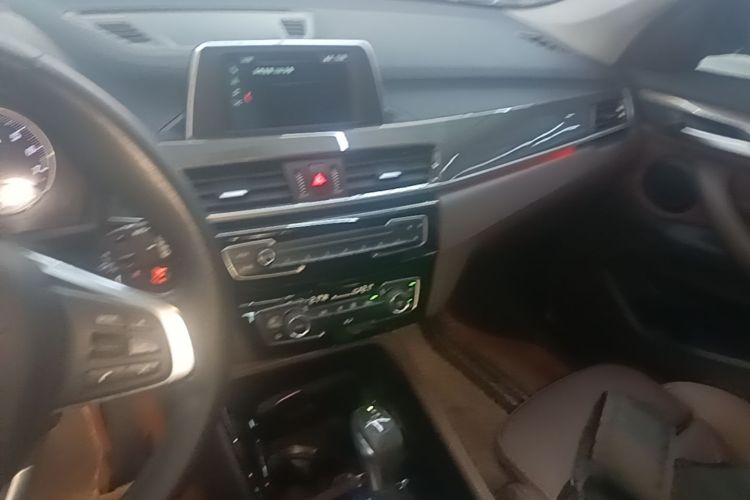 BMW X1 2019 #13 BMW X1 2019 car image #13