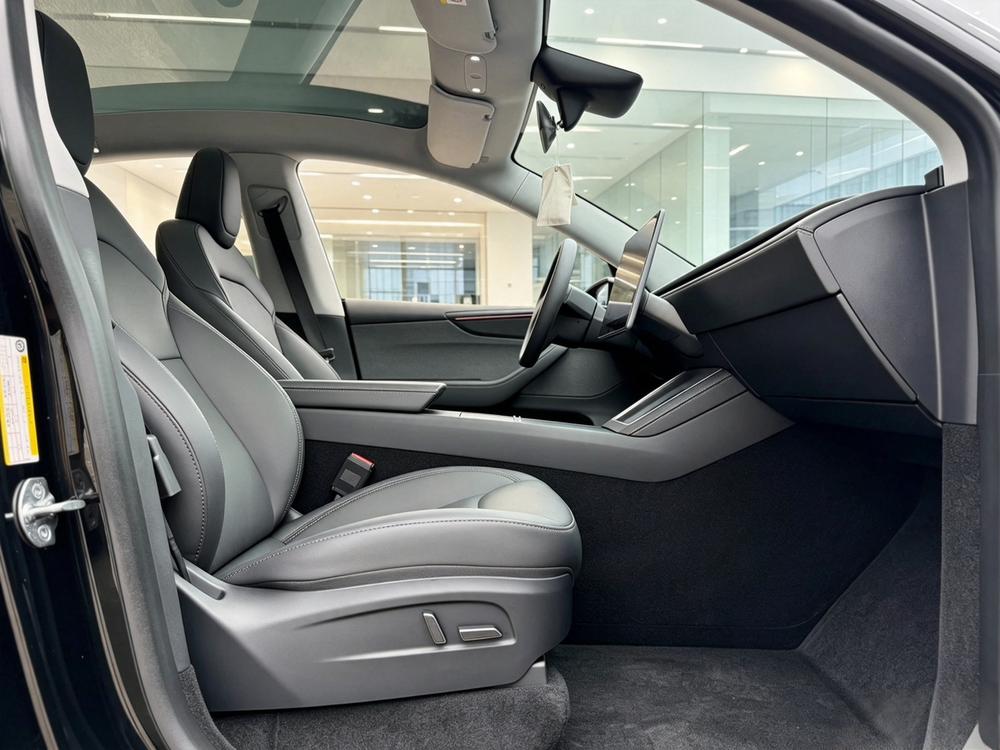 Tesla Model Y 2025 #23 Tesla Model Y 2025 imagen de coche #23