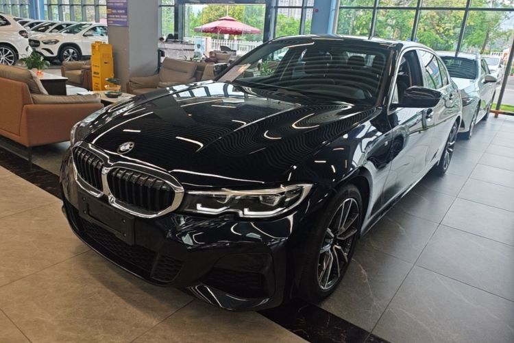 BMW 3 Series 2021 #2 BMW 3 Series 2021 car image #2