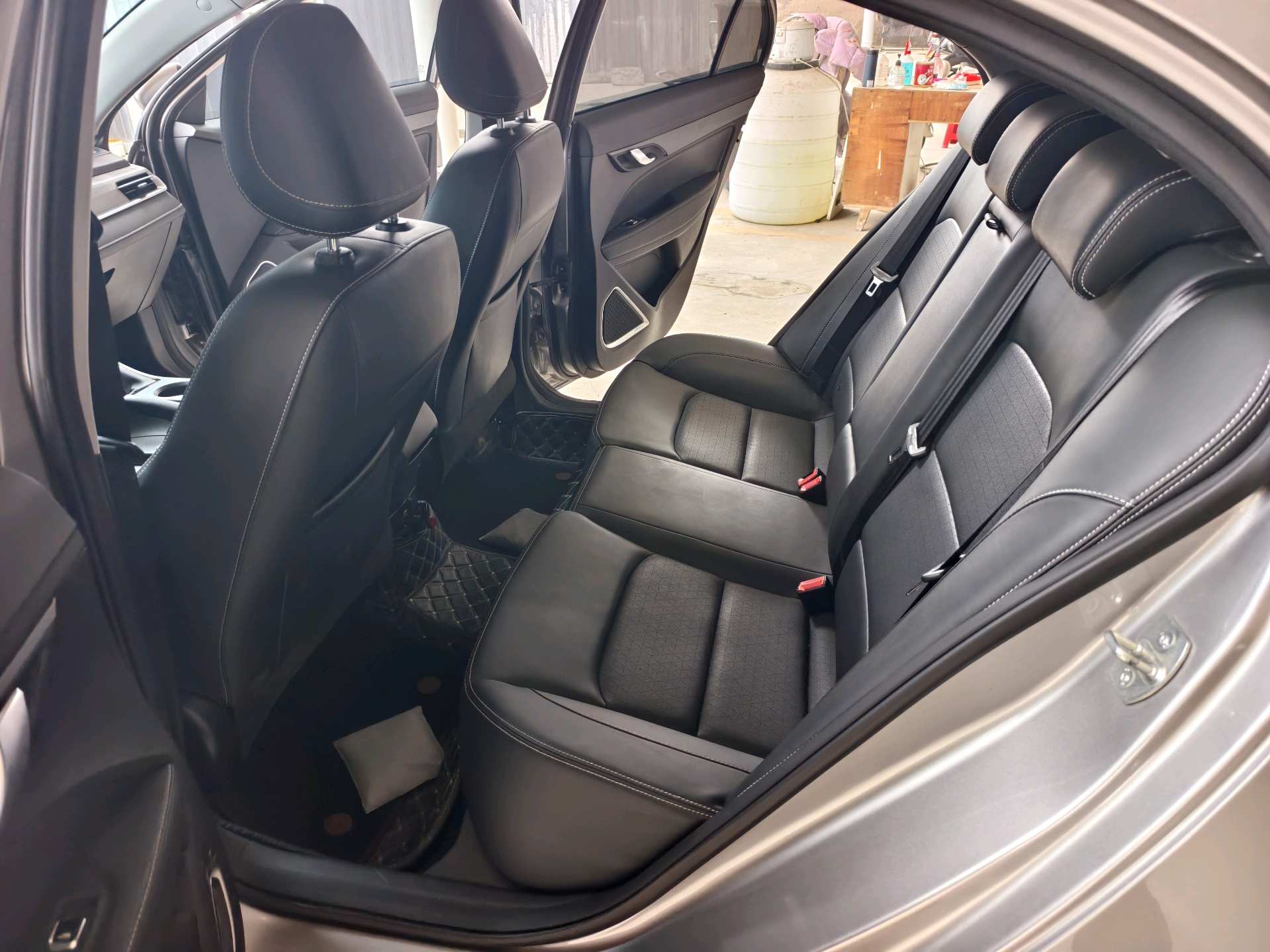 GEELY Emgrand 2022 imagen de coche #4