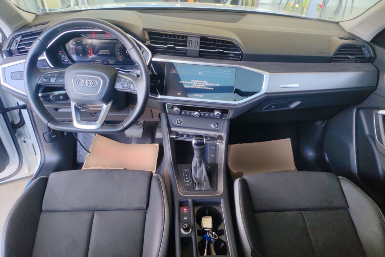 Audi Q3 2022 image de voiture #10