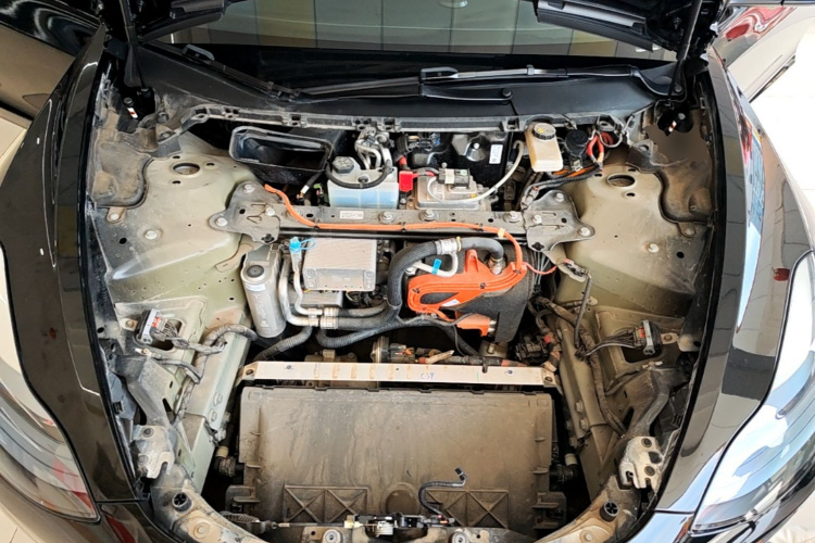 Tesla Model 3 2023 car image #20