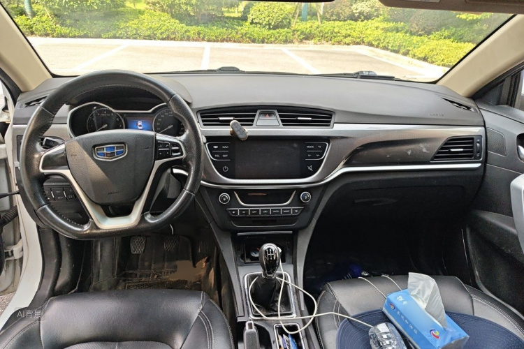 GEELY Emgrand 2017 car image #11