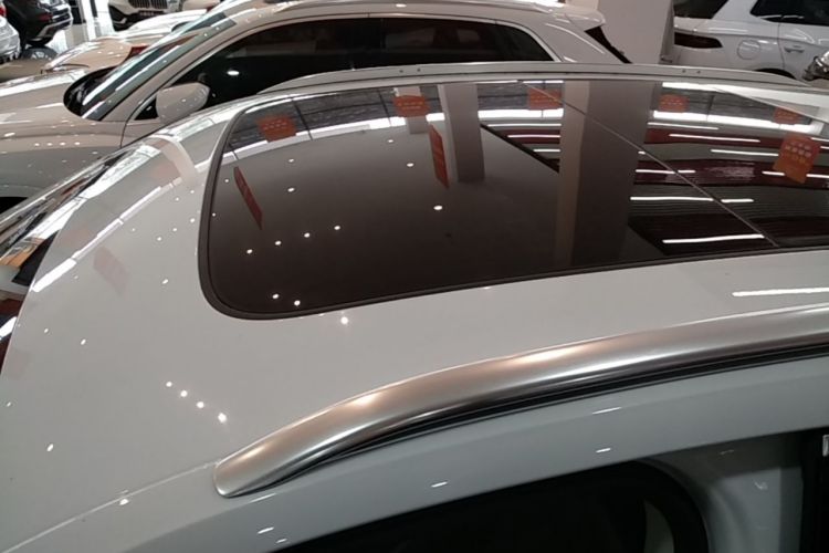 Audi Q3 2022 car image #25