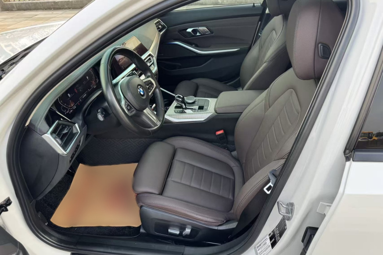 BMW 3 Series 2019 #12 BMW 3 Series 2019 car image #12