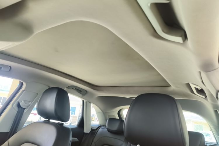 Audi Q3 2017 #18 Audi Q3 2017 car image #18