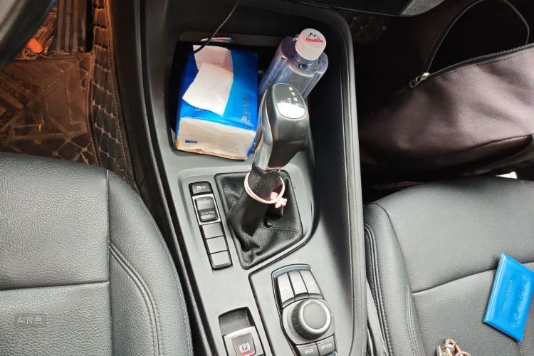 BMW X1 2018 imagen de coche #16
