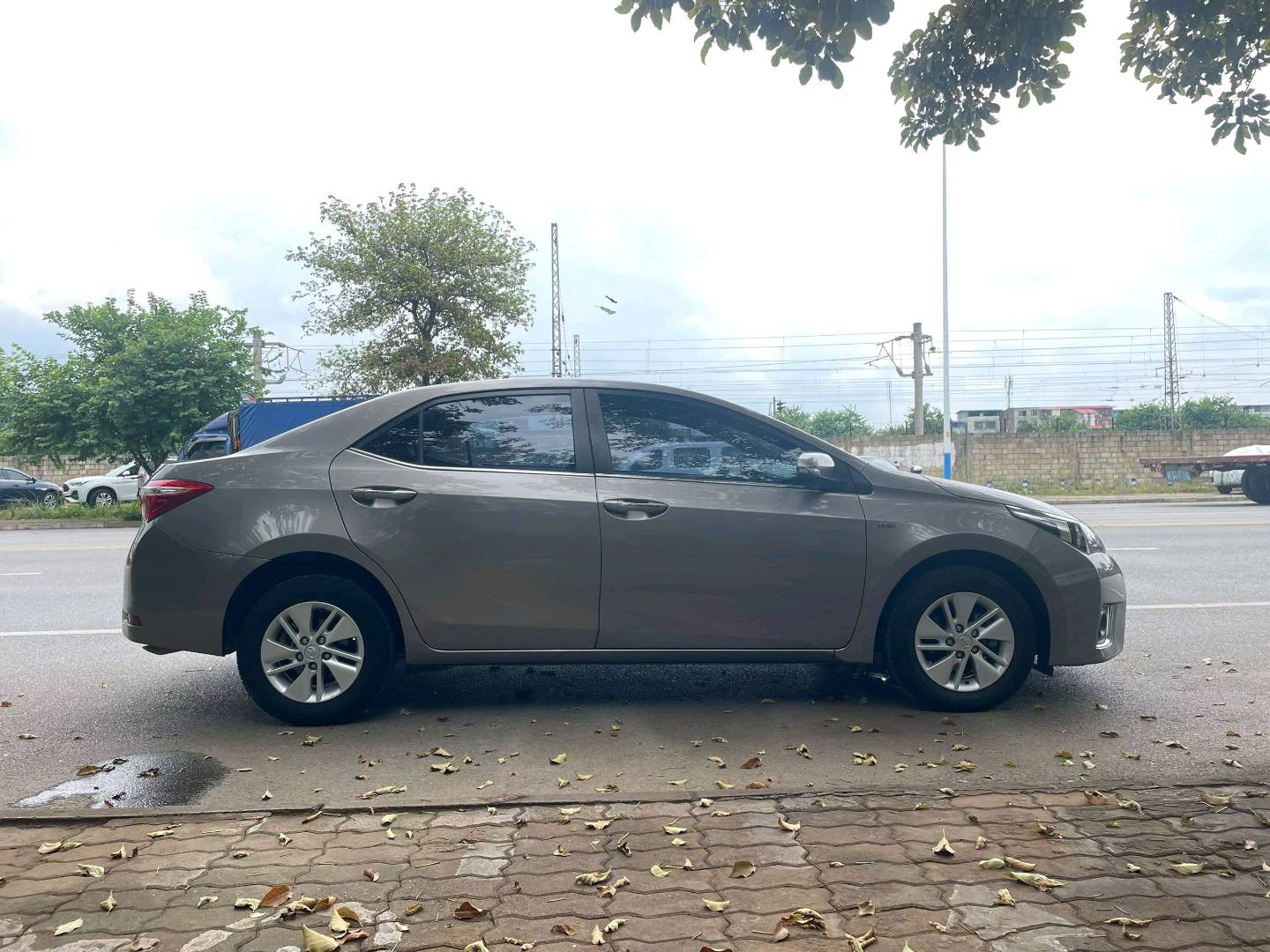 2016 #8 2016 car image #8