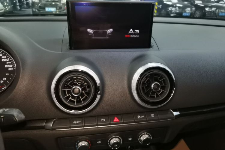 Audi A3 2018 #13 Audi A3 2018 car image #13