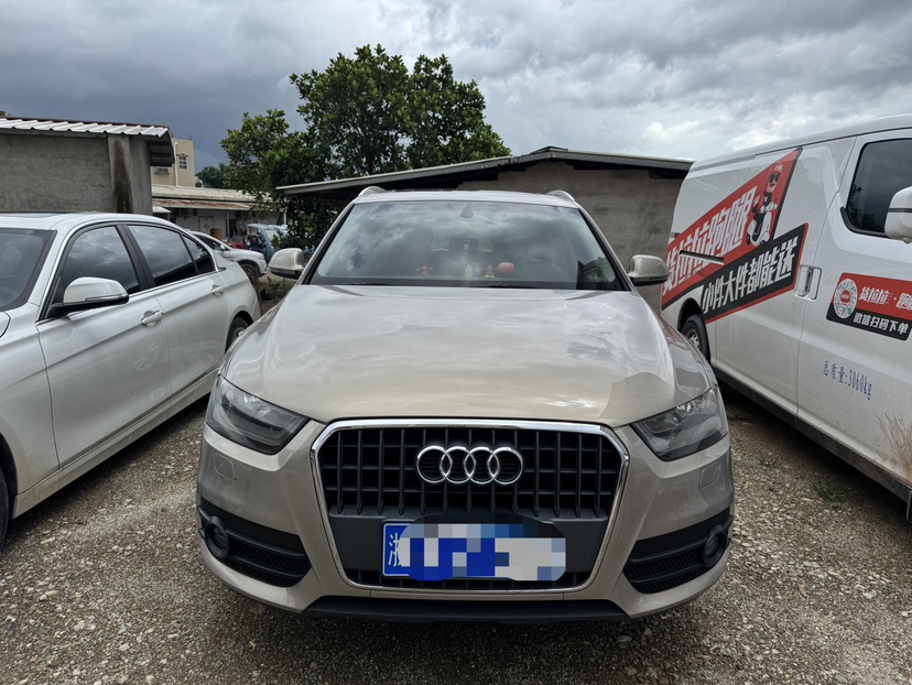 Audi Q3 2015 #2 Audi Q3 2015 car image #2