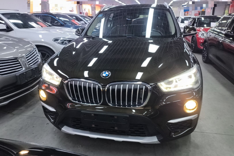 BMW X1 2018 #3 BMW X1 2018 car image #3