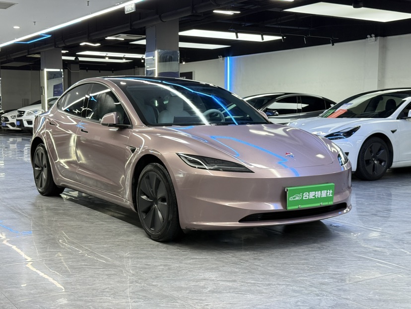 Tesla Model 3 2024 car image #2