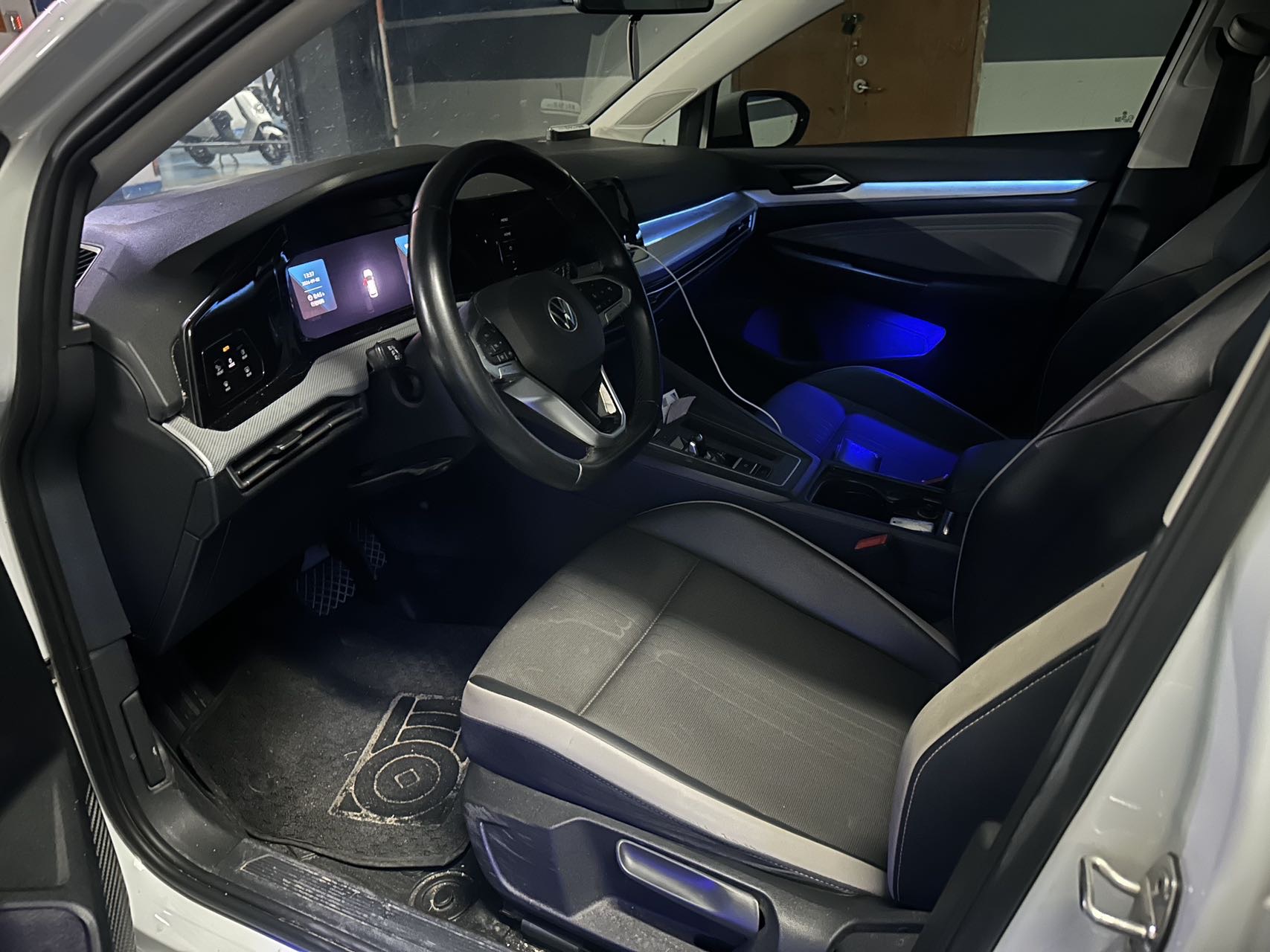 Volkswagen Golf 2021 #4 Volkswagen Golf 2021 صورة سيارة #4