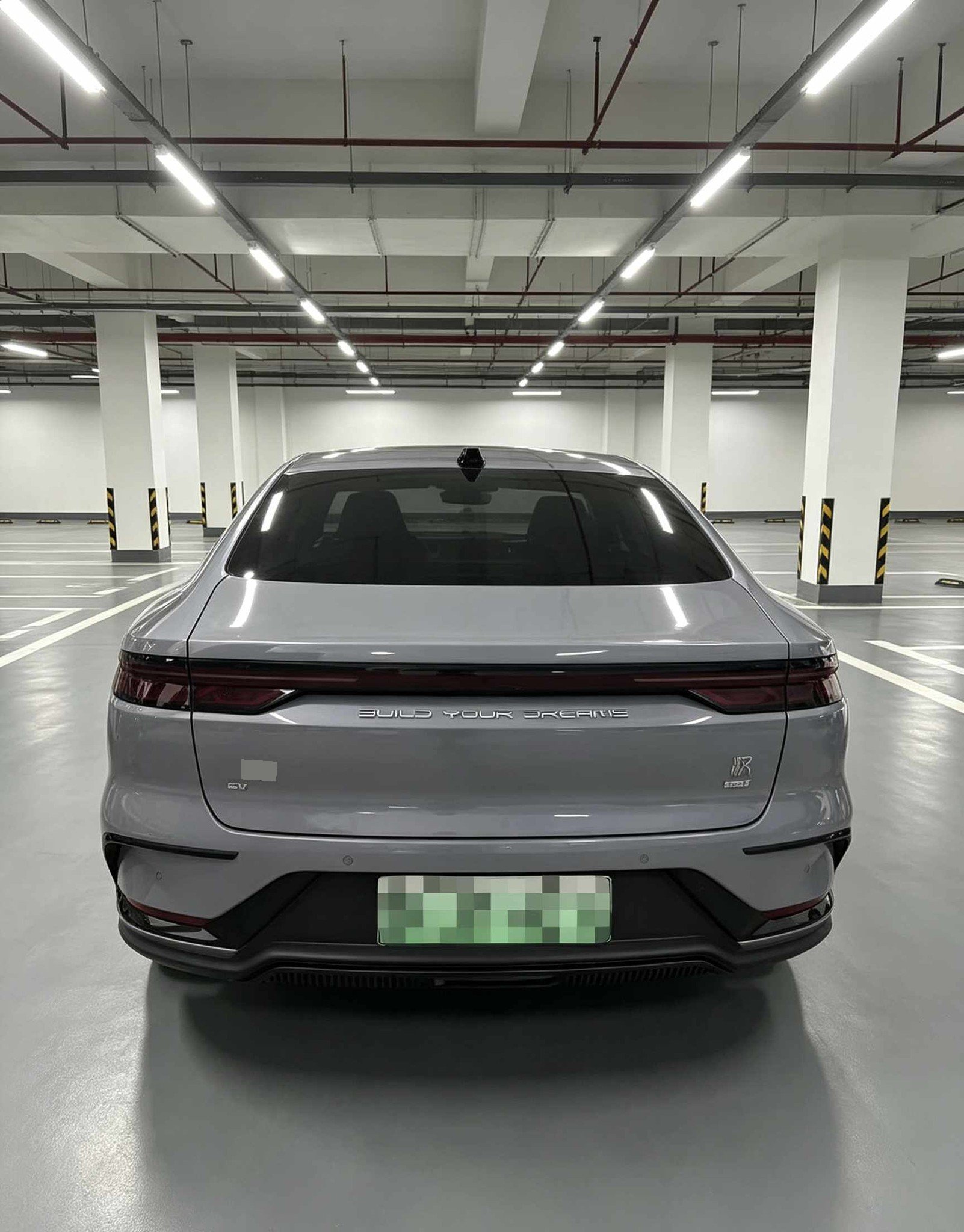 BYD Han 2025 image de voiture #5