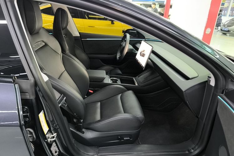 Tesla Model 3 2024 car image #24