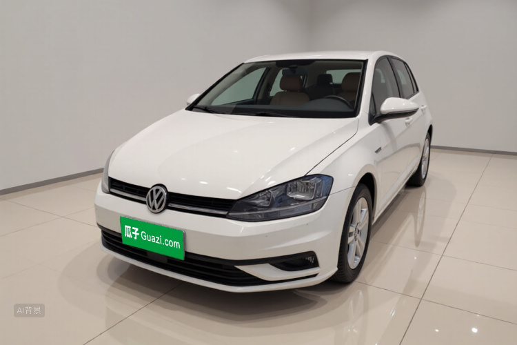 Volkswagen Golf 2019 car image #2