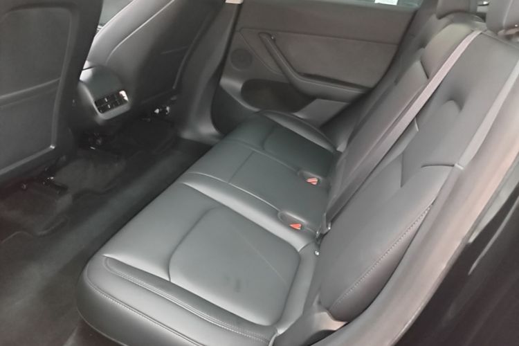 Tesla Model Y 2022 #17 Tesla Model Y 2022 car image #17