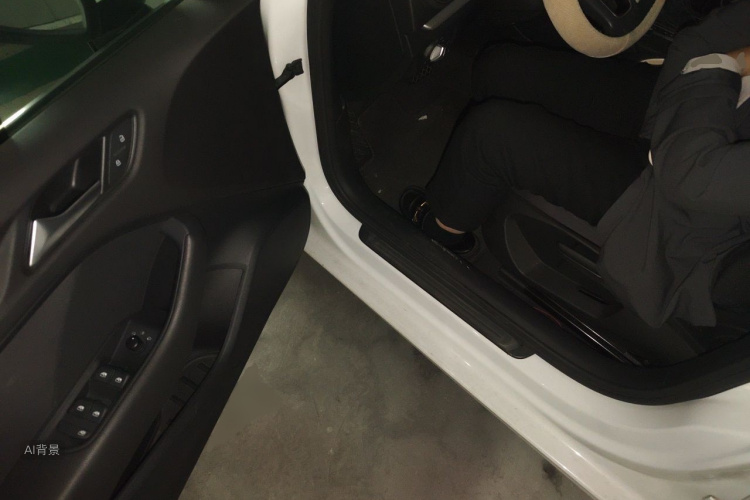 Audi A3 2018 car image #18