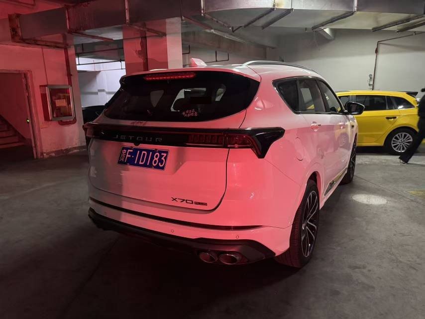 Jetour X70 PLUS 2022 car image #2
