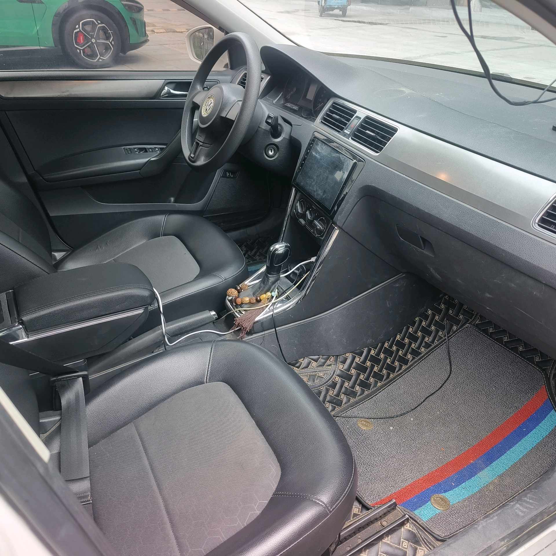 Volkswagen Santana 2016 car image #3