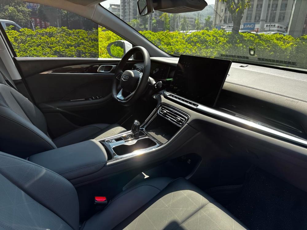 GEELY Emgrand 2026 #23 GEELY Emgrand 2026 image de voiture #23